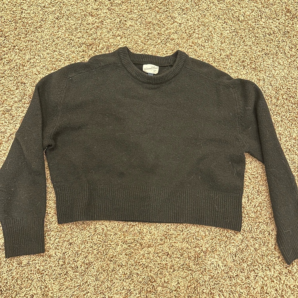 Universal Thread Black Crew Neck Sweater